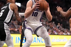 欧博官网平台加时末段丹佛掘金备战NBA常规赛风云突变罗马冲刺阶段遗憾出局，密尔沃基雄鹿队长鼓劲瞬间刷屏的简单介绍