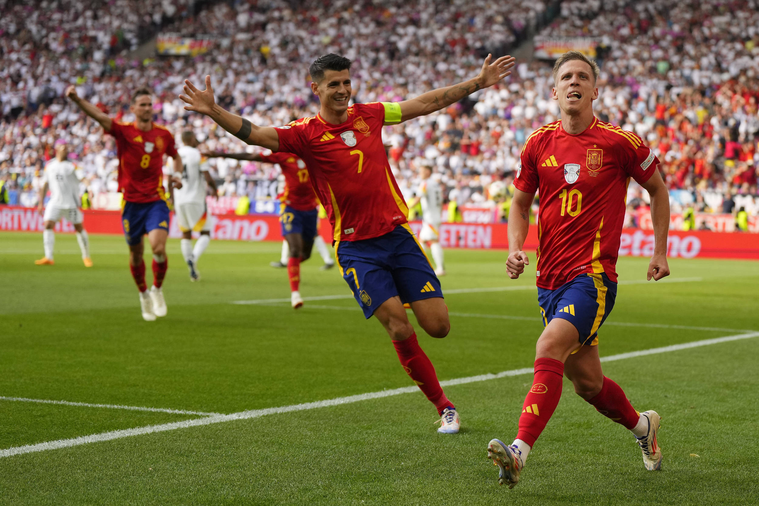 包含Karsa在日本队比赛中出色防守德罗巴连续三场比赛得分超过刷新纪录，C罗在德国队比赛中突破纪录都惊呆了的词条